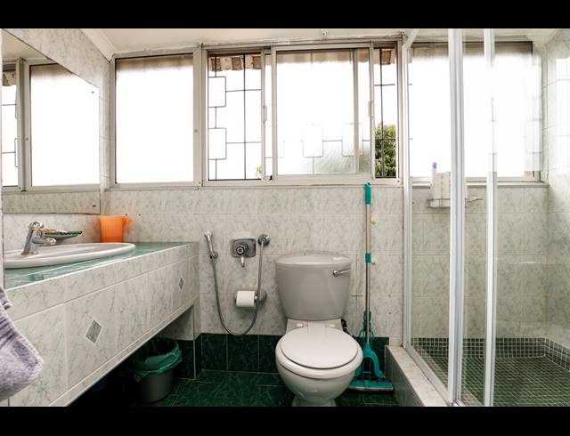 4 BEDROOM HOUSE FOR SALE IN OVERPORT